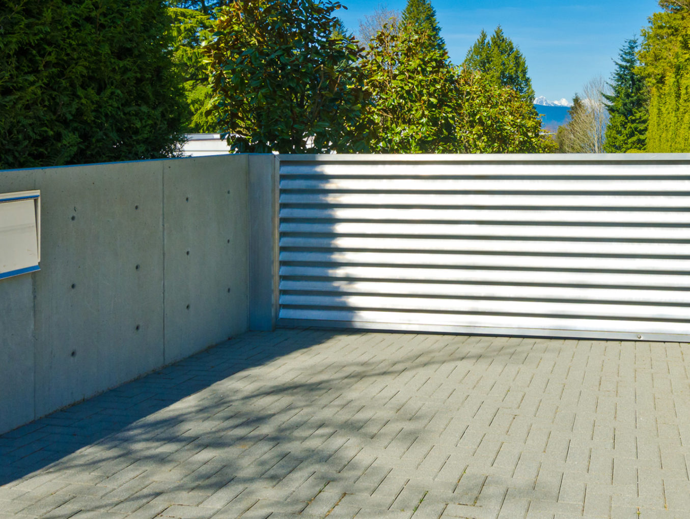 Protect your privacy with a range of fencing solutions (Brisbane)